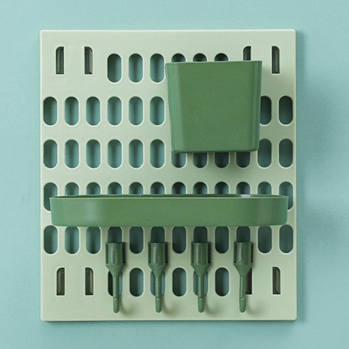 Pegboard with the cup, long tray and 4 hooks fitted